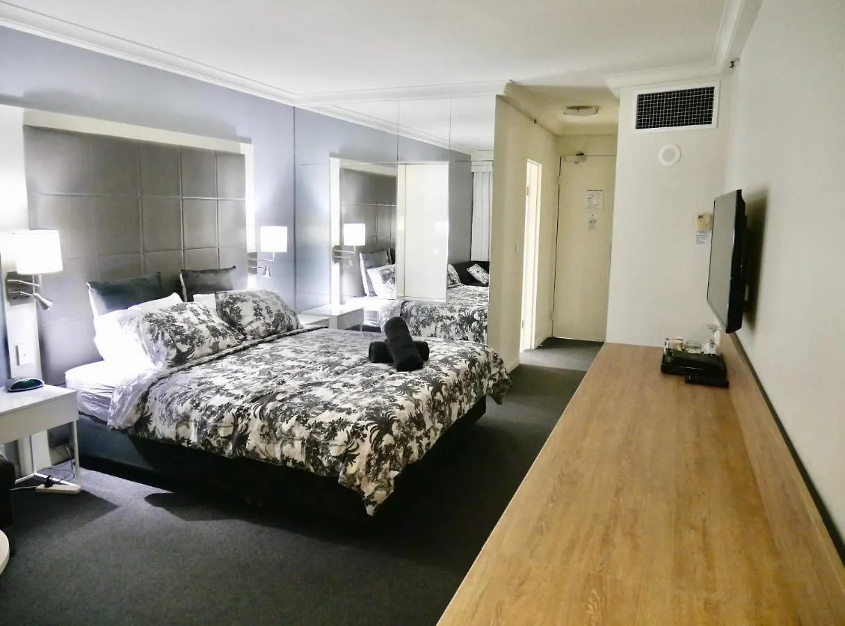Estalagem Fab Studio In Heart Of Surfers Paradise! Free Wifi And Free Parking! Gold Coast